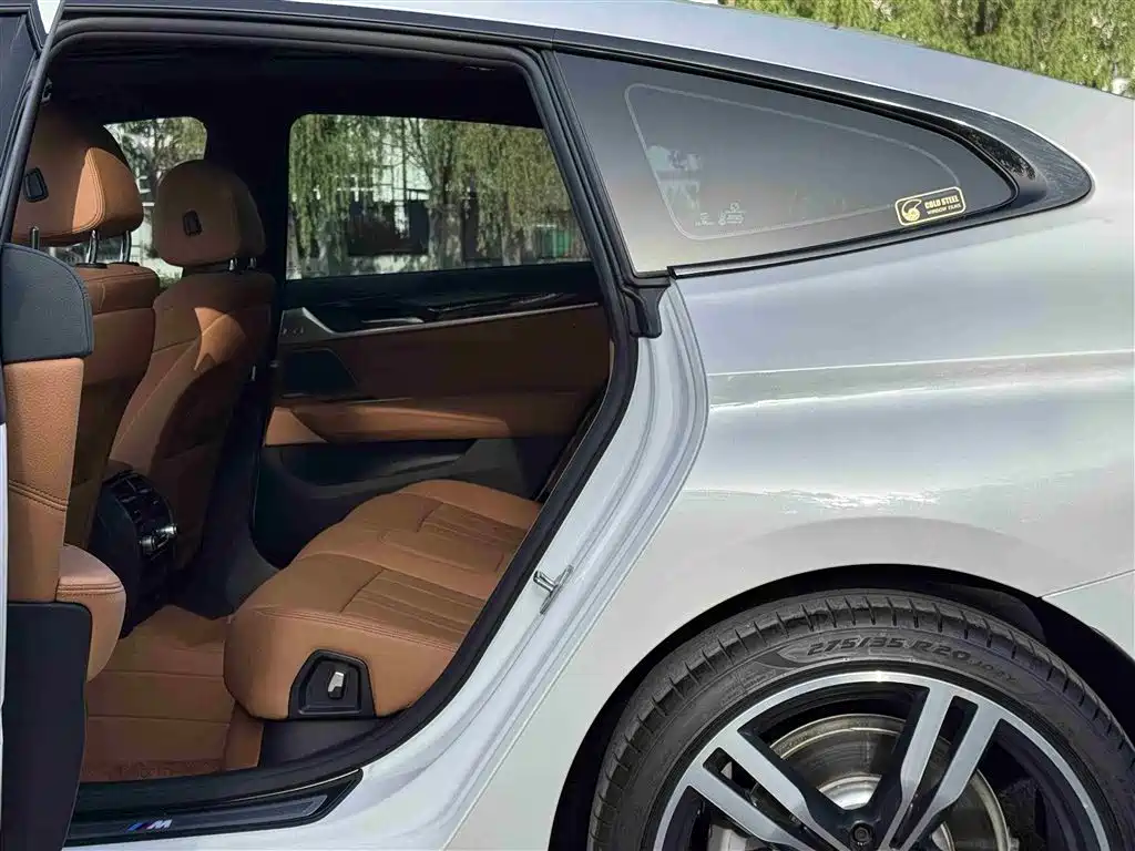 BMW 6 Series GT 2024 630i M Sports Premium Package купить на сайте DeffCars