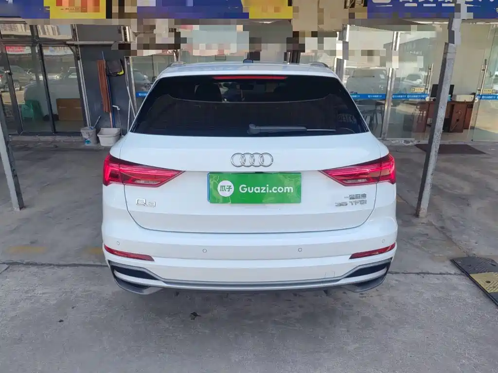 Audi Q3 2022 35 TFSI Fashionable and Dynamic купить на сайте DeffCars