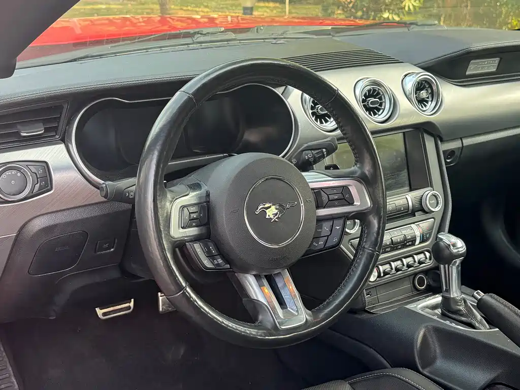 Mustang 2021 2.3T EcoBoost купить на сайте DeffCars