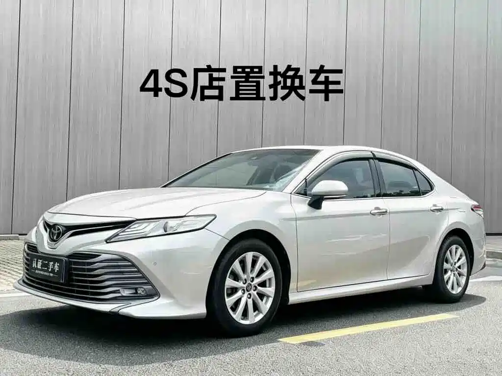 Camry 2018 2.0G Deluxe Edition купить на сайте DeffCars