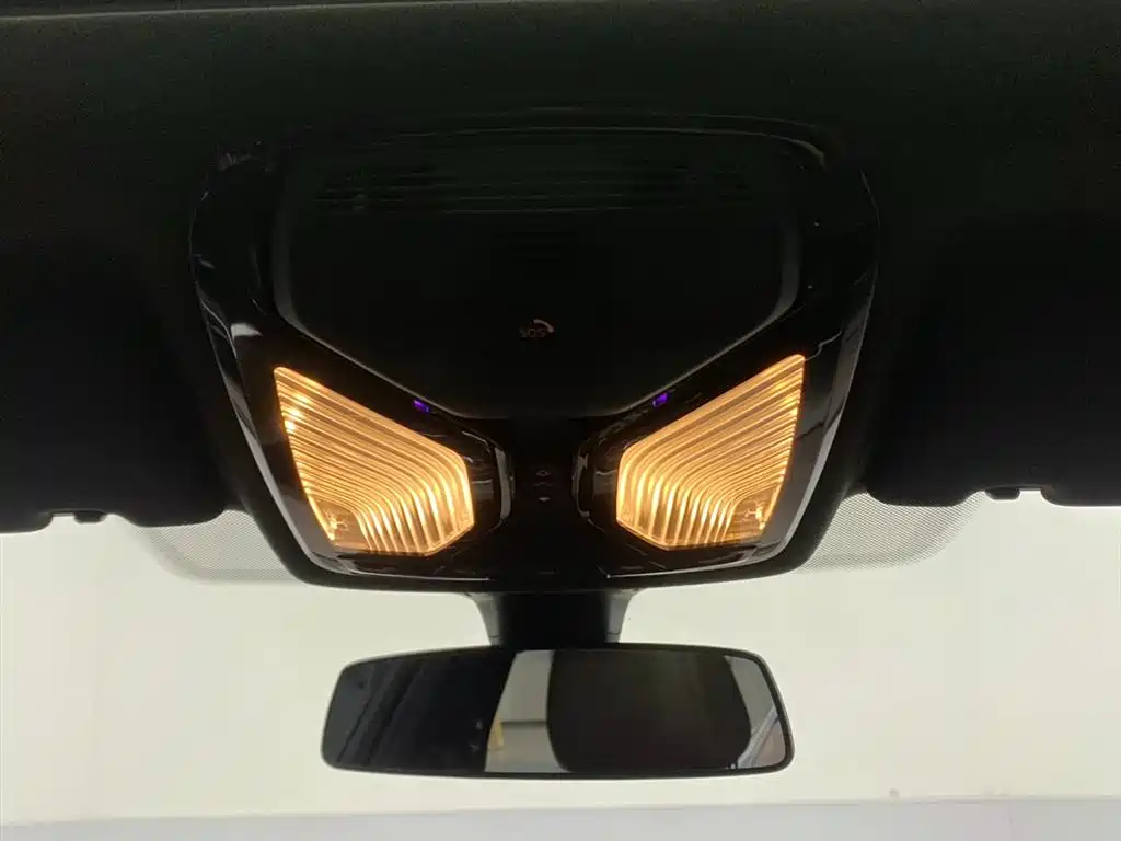 BMW 5 Series 2021 530Li Leading M Sports Package купить на сайте DeffCars