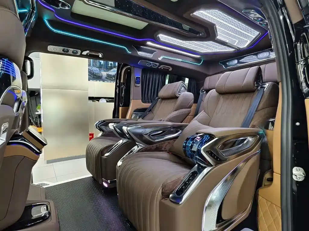Vito 2024 2.0T Business Edition 7 seats купить на сайте DeffCars