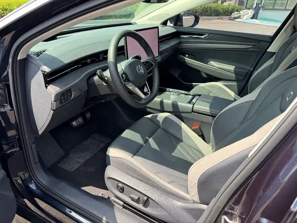 Volkswagen ID.7 VIZZION 2024 PRO купить на сайте DeffCars