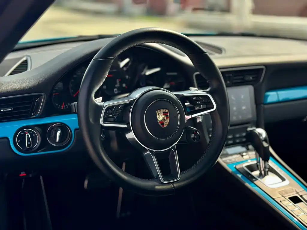 Porsche 911 2016 Carrera 3.0T купить на сайте DeffCars
