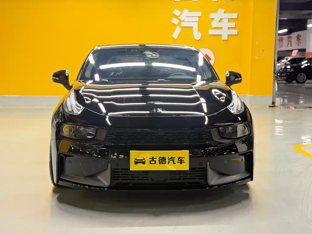 Lynk & Co 03 2021 1.5TD DCT Champion Edition купить на сайте DeffCars