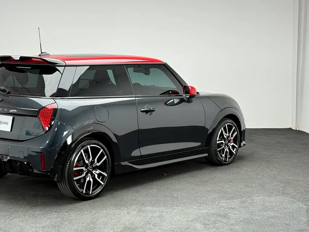 MINI JCW 2025 JOHN COOPER WORKS купить на сайте DeffCars