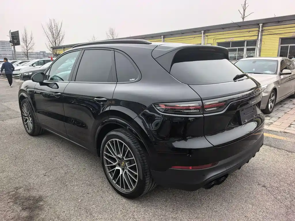 Cayenne 2023 Cayenne 3.0T Platinum Edition купить на сайте DeffCars