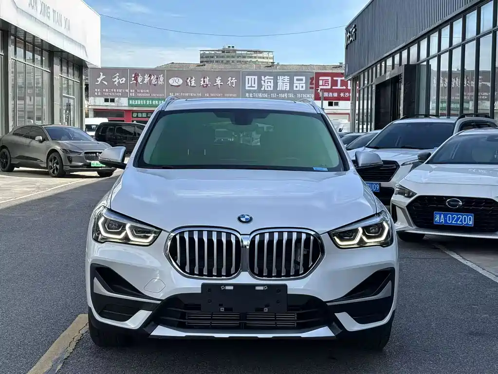 BMW X1 sDrive20Li sleek 2022 купить на сайте DeffCars