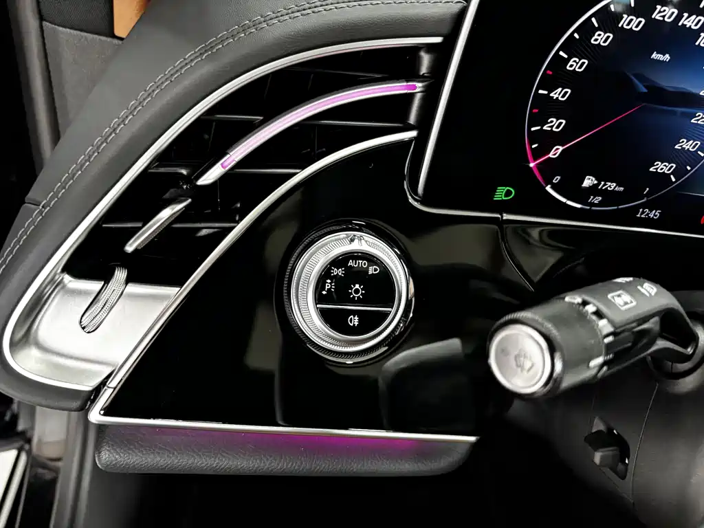 Mercedes-Benz E-Class New Energy 2024 E 350 e L plug-in hybrid sedan купить на сайте DeffCars