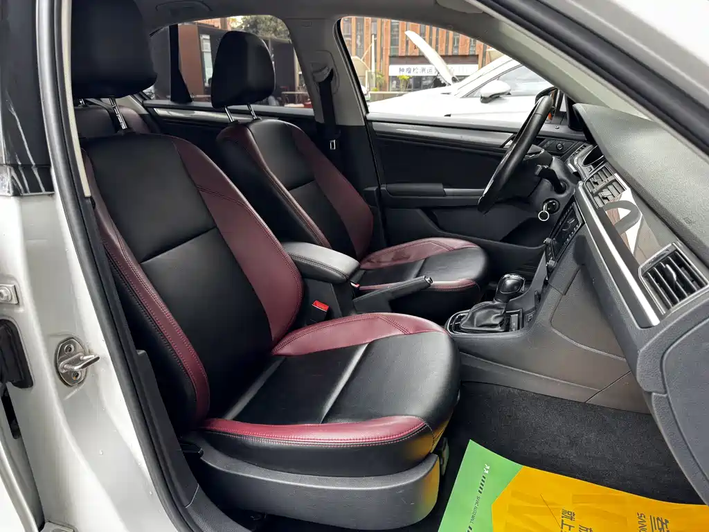 Bora 2019 Bora Legend 1.5L automatic leading type National VI купить на сайте DeffCars