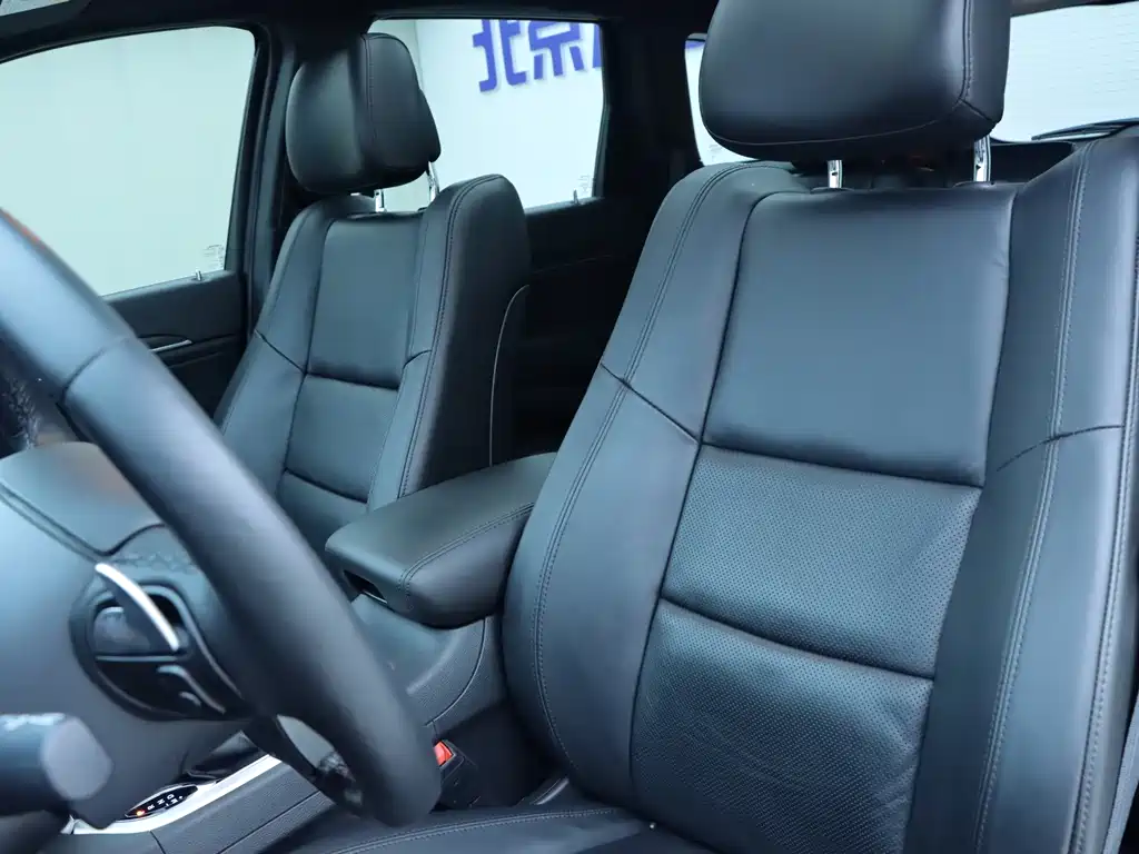 Grand Cherokee imported 2020 3.0L Elite Navigation Edition купить на сайте DeffCars
