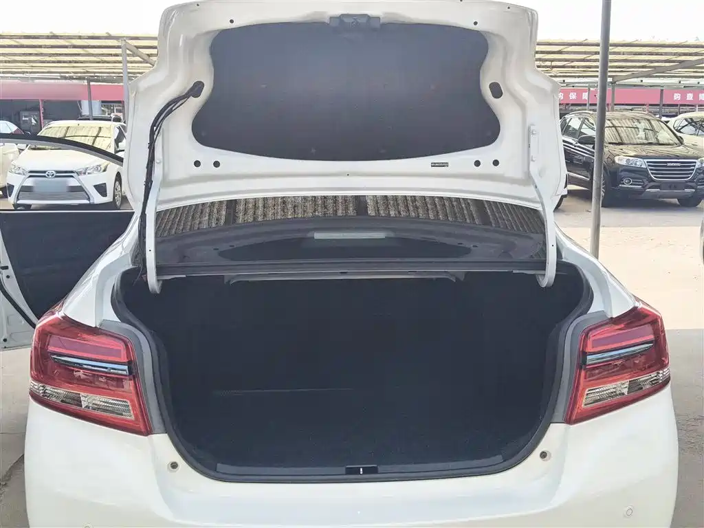 YARiS L 2020 1.5L CVT leading version купить на сайте DeffCars