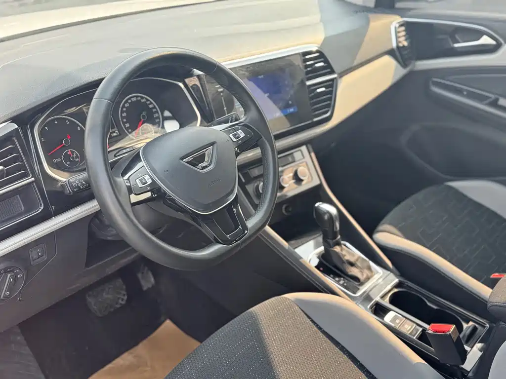 Jetta VS7 2023 280TSI automatic aggressive version купить на сайте DeffCars