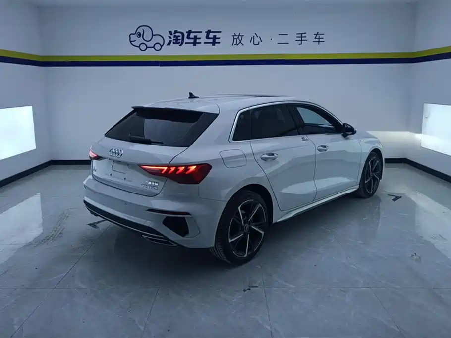 Audi A3 2023 facelift Sportback 35 TFSI stylish and sporty купить на сайте DeffCars