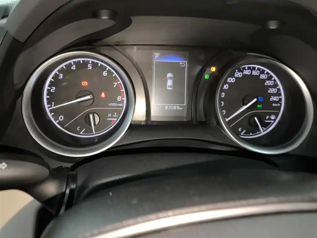 Camry 2018 2.0E Elite Edition купить на сайте DeffCars