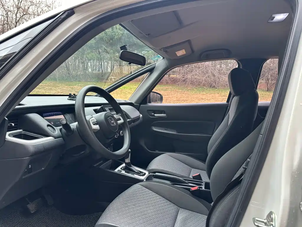 Fit 2022 1.5L CVT Trendy Sunroof Edition купить на сайте DeffCars