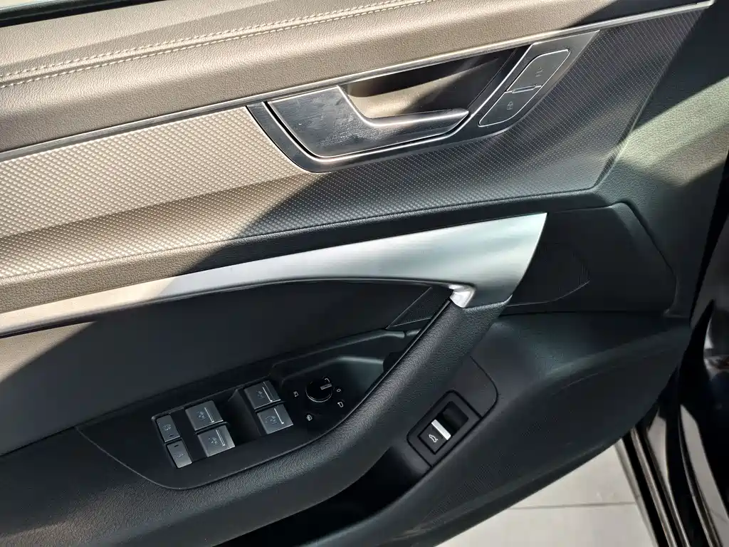 Audi A6L 2024 45 TFSI Premium Dynamic Model купить на сайте DeffCars
