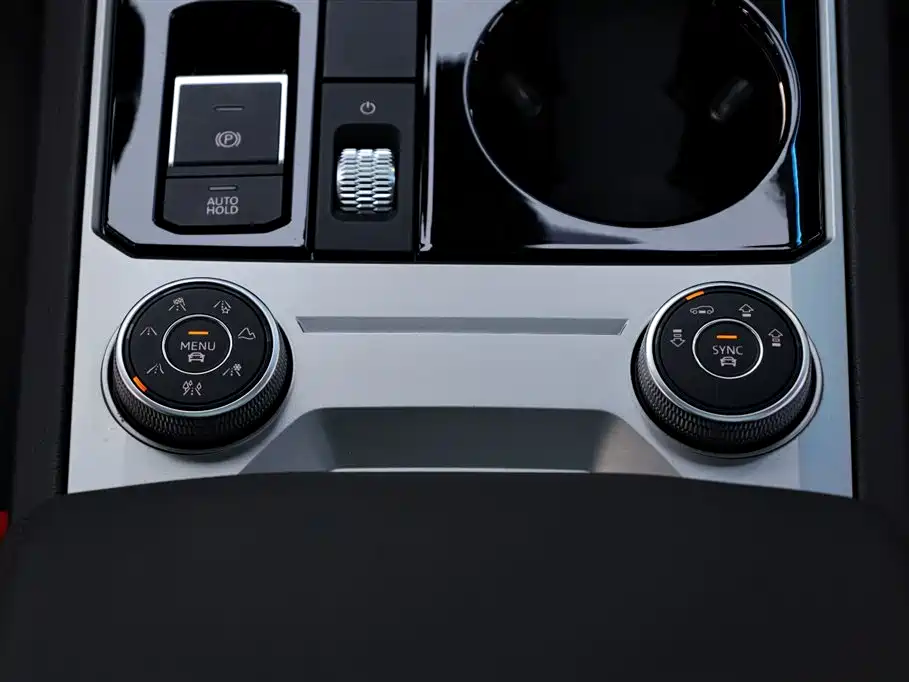 Touareg 2019 3.0TSI Ruifeng Edition National VI купить на сайте DeffCars
