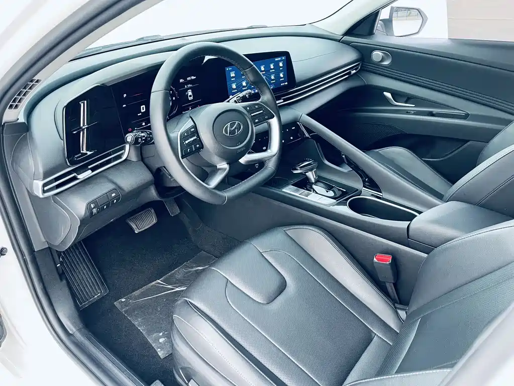 Elantra 2022 1.5L CVT LUX Premium Edition купить на сайте DeffCars