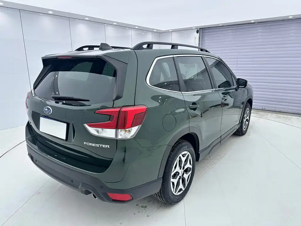 Forester 2022 2.0i AWD Deluxe Edition EyeSight купить на сайте DeffCars