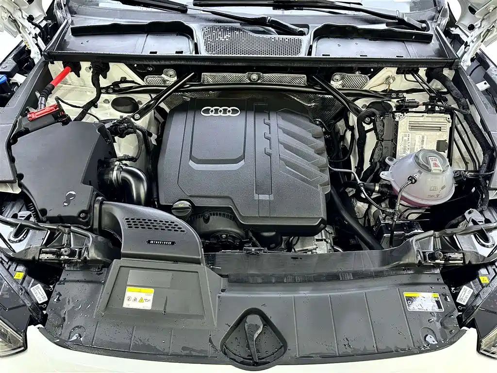 Audi Q5L 2024 40 TFSI luxury and dynamic model купить на сайте DeffCars