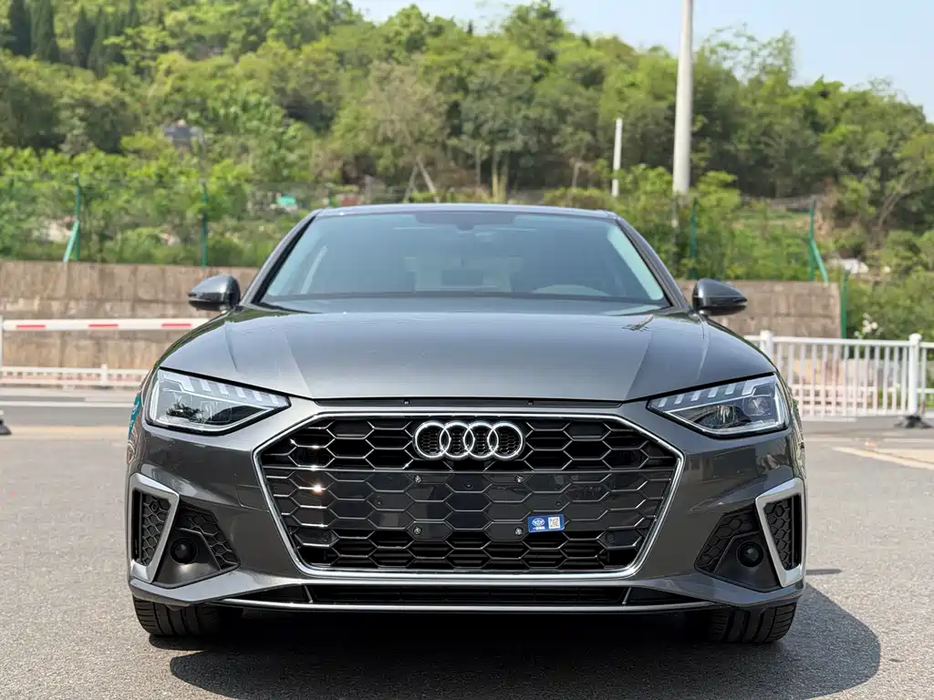 Audi A4L 2022 40 TFSI Fashionable and Dynamic купить на сайте DeffCars