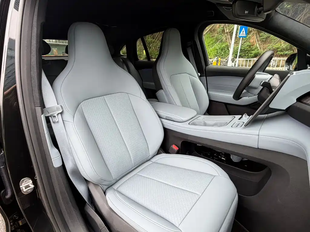 NIO EC6 2024 model 75kWh купить на сайте DeffCars