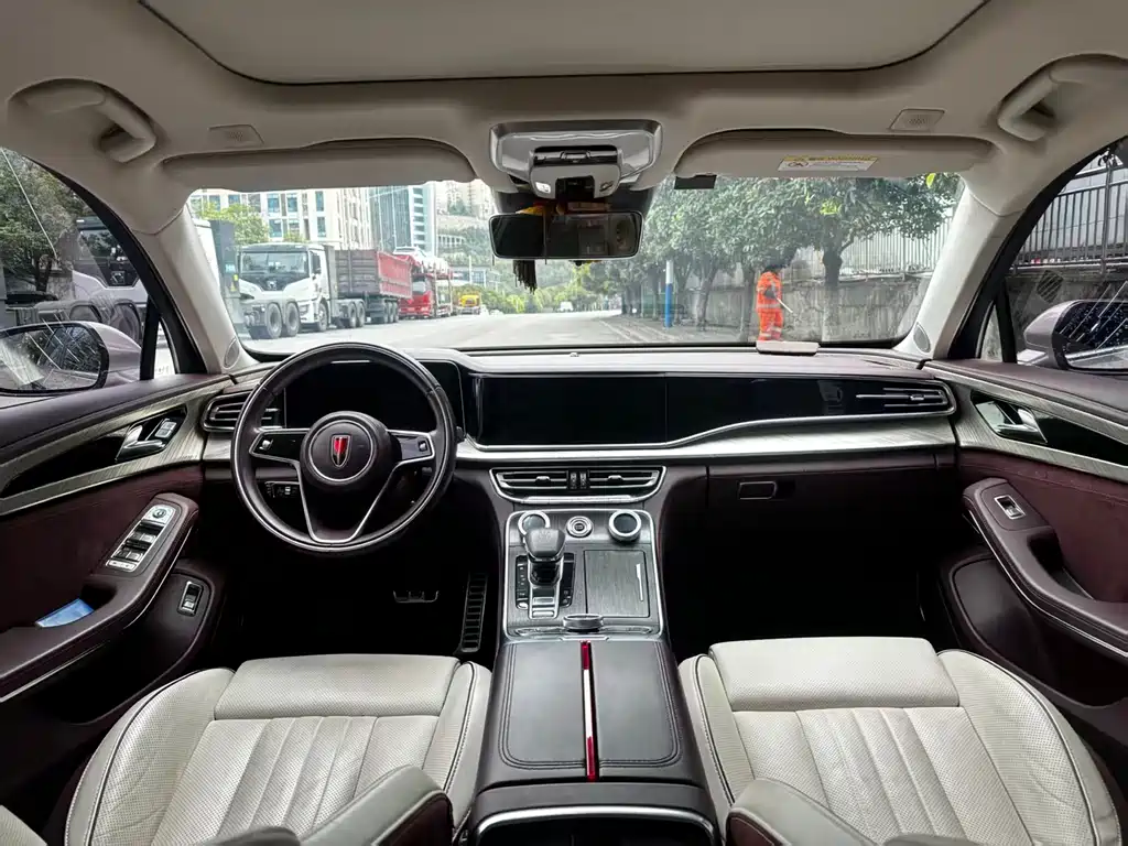 Hongqi H9 2023 2.0T Zhilianqi Chang Edition купить на сайте DeffCars