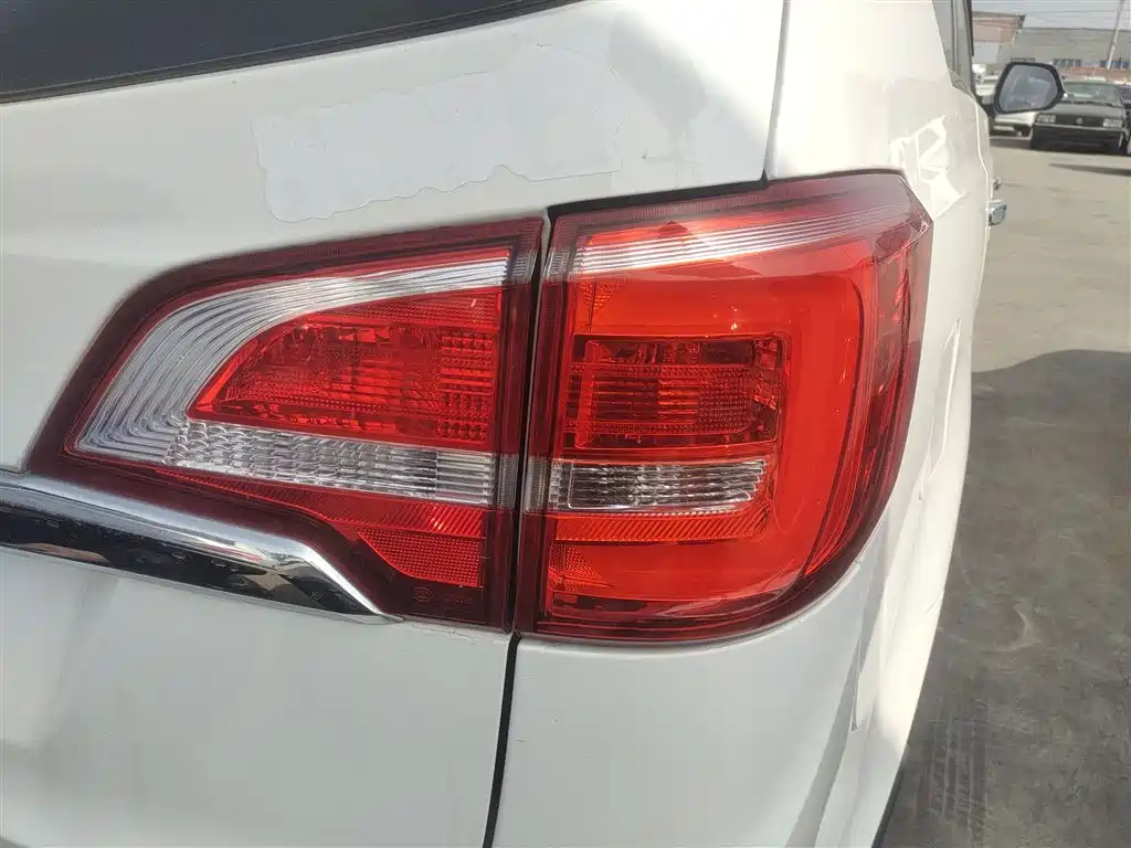 Baojun 730 2016 1.5L manual comfort type 7 seats National V купить на сайте DeffCars