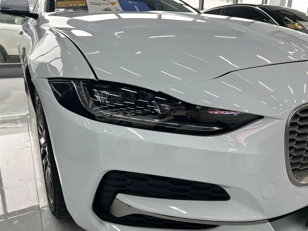 Jaguar XEL 2022 2.0T 250PS R-DYNAMIC S Advanced Sports Edition купить на сайте DeffCars