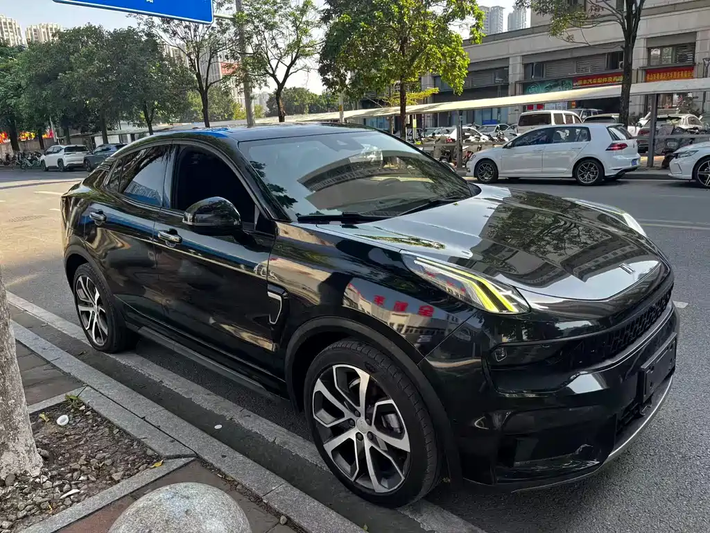 Lynk & Co 05 2020 2.0TD AWD Plus купить на сайте DeffCars