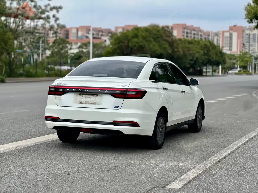 Venucia D60EV 2023 PLUS comfort version SI type купить на сайте DeffCars