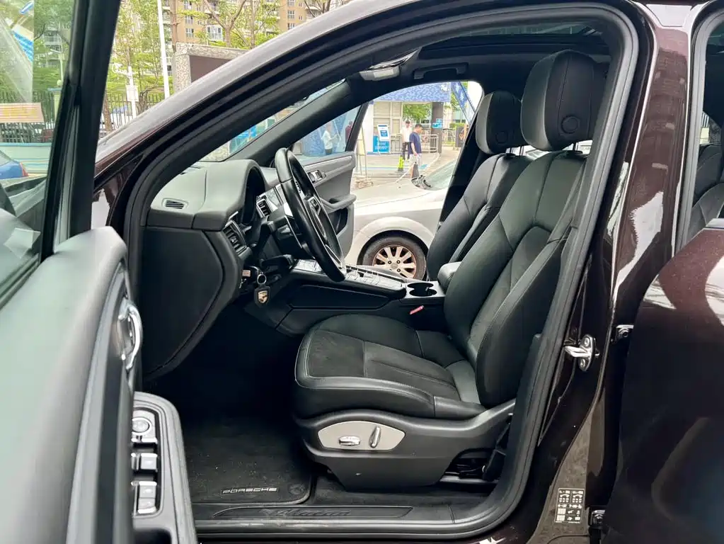 Macan 2017 2.0T купить на сайте DeffCars