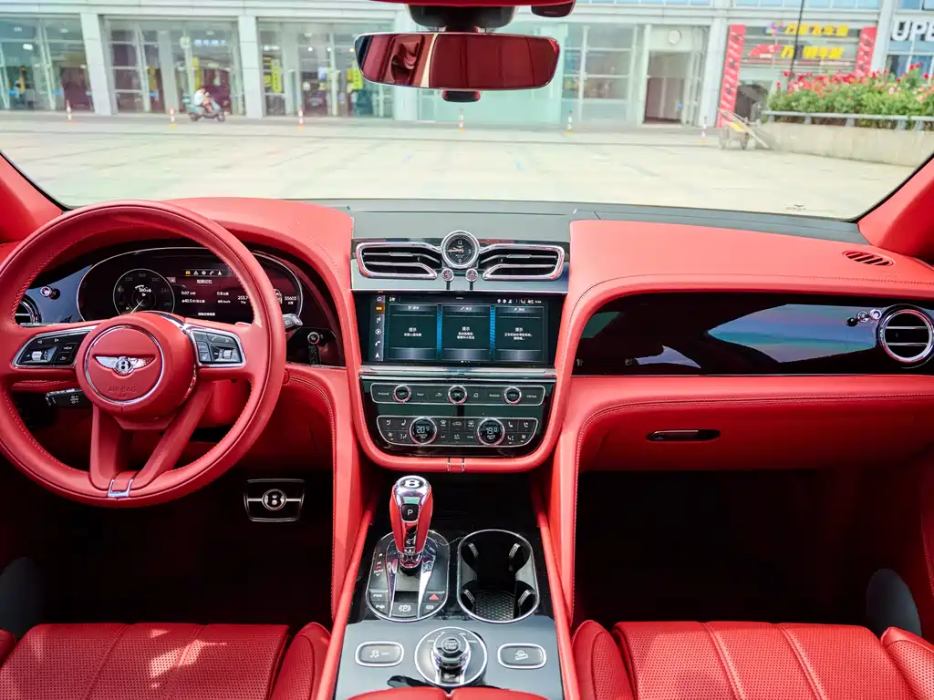 Bentayga 2022 4.0T V8 купить на сайте DeffCars