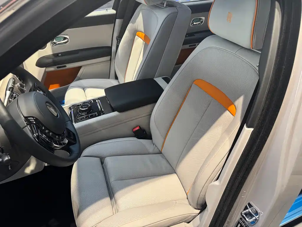 Ghost 2024 6.7T long wheelbase version купить на сайте DeffCars