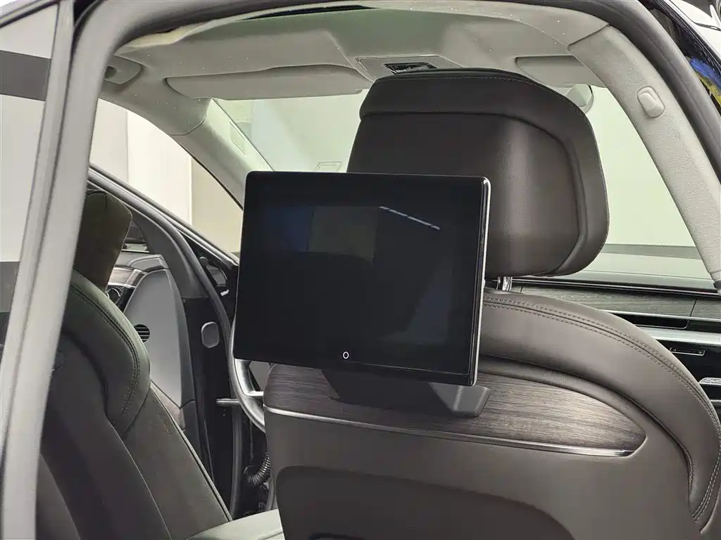 Audi A8 2023 A8L 55 TFSI quattro flagship model купить на сайте DeffCars