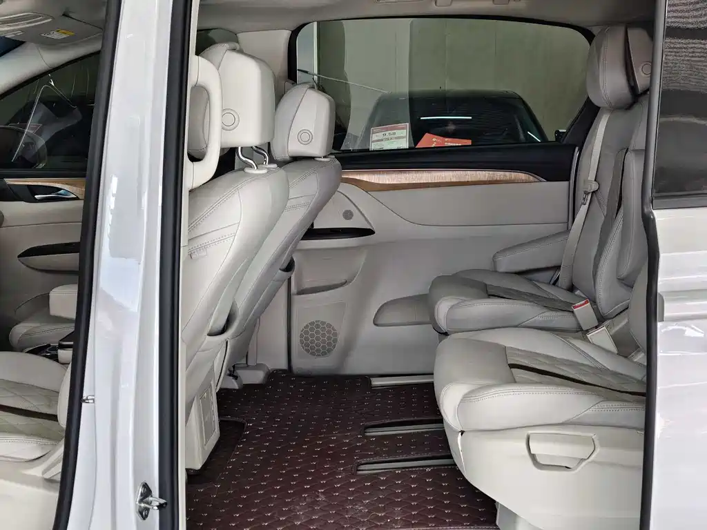 Buick GL8 2018 ES 28T Comfort Type National VI купить на сайте DeffCars