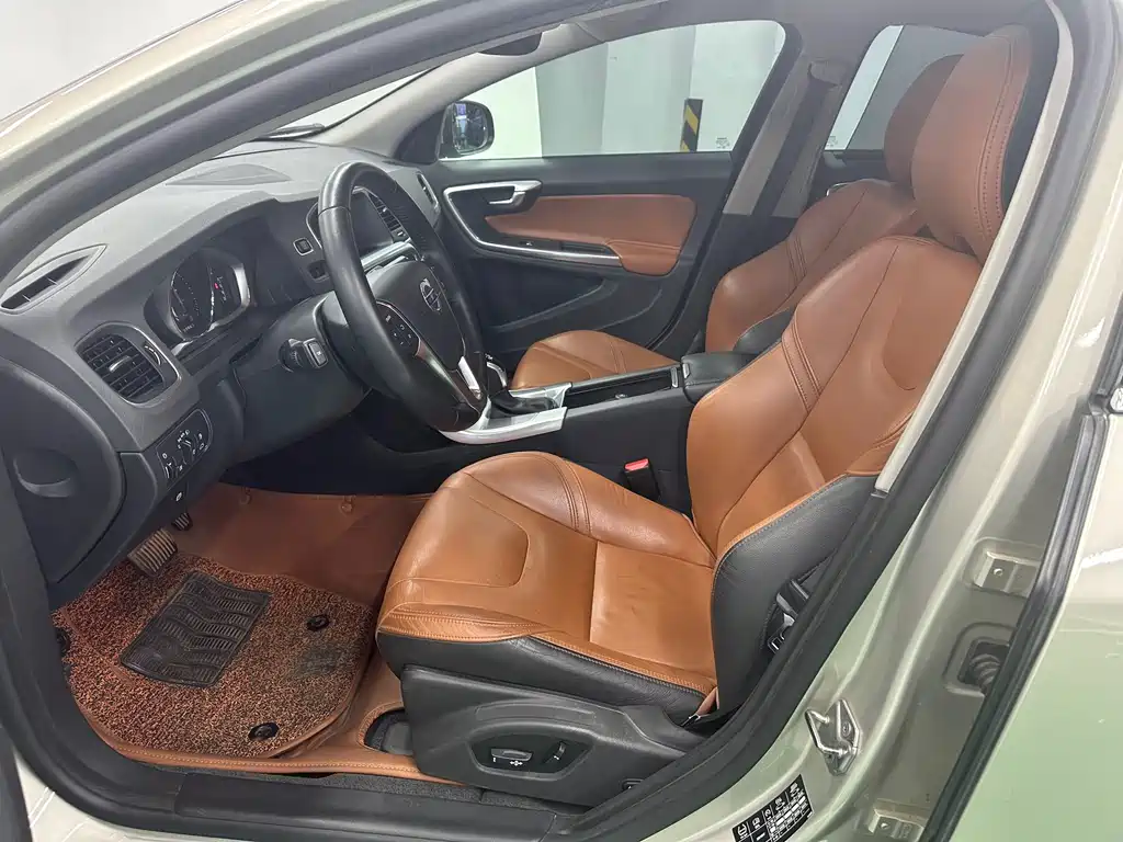 Volvo S60 2017 S60L T5 Smart Edition купить на сайте DeffCars