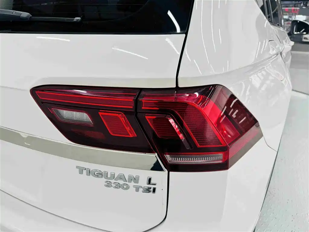 Tiguan L 2019 330TSI automatic two-wheel drive panoramic comfort version National VI купить на сайте DeffCars