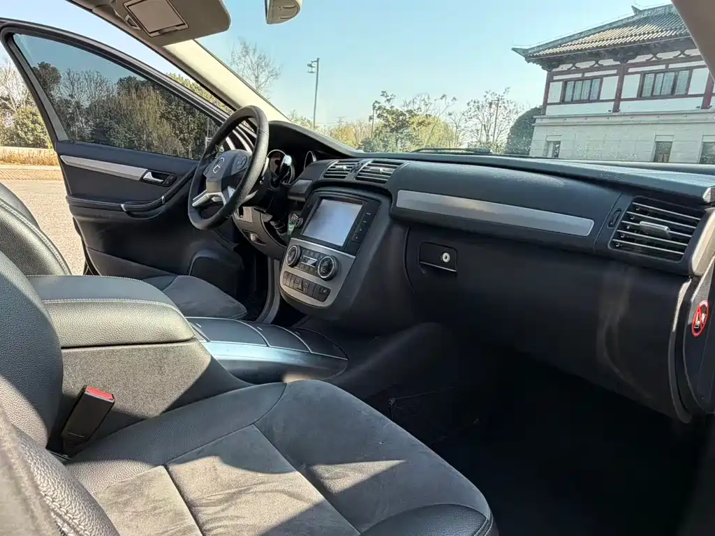 Mercedes-Benz R-Class 2014 R 320 4MATIC Business Model купить на сайте DeffCars