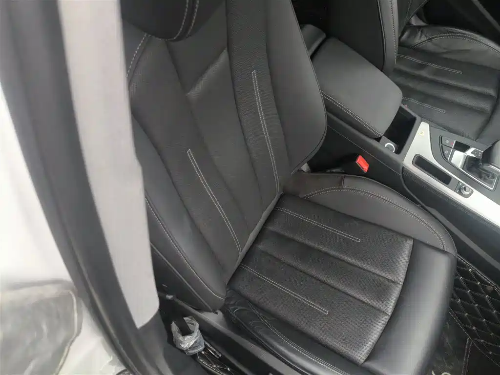 Audi A4L 2020 40 TFSI luxury and elegant model купить на сайте DeffCars