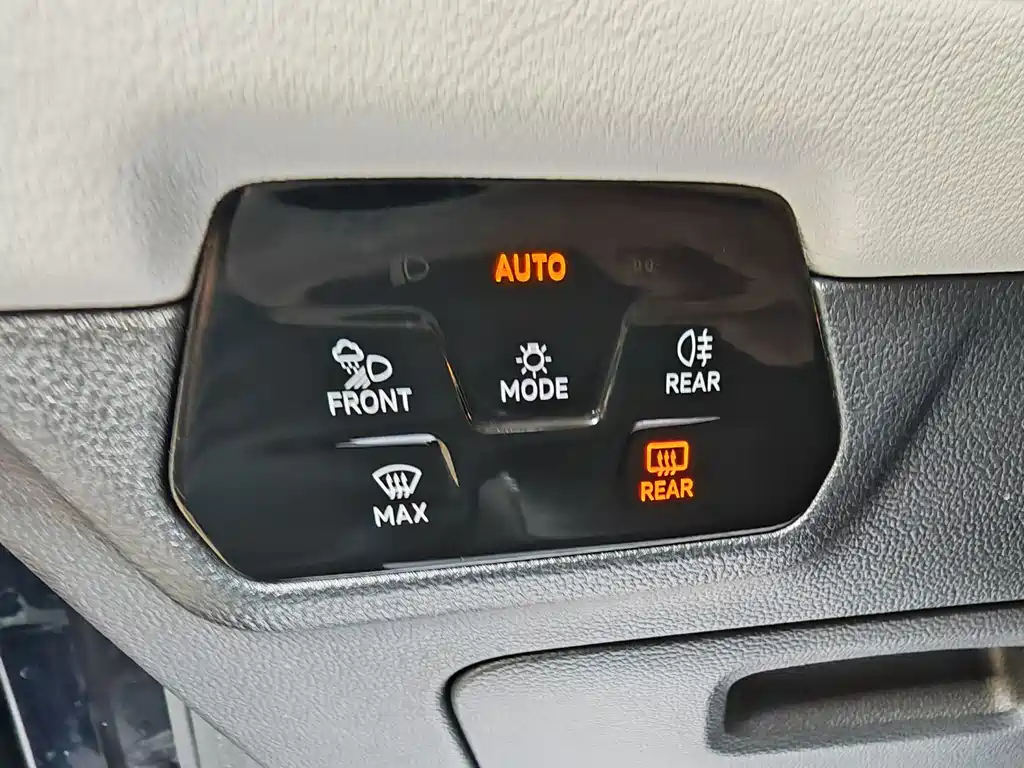 Touron 2022 380TSI four-wheel drive luxury version купить на сайте DeffCars