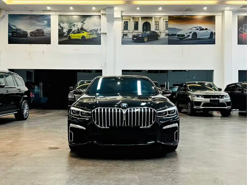 BMW 7 Series 2021 740Li Leading M Sports Package купить на сайте DeffCars