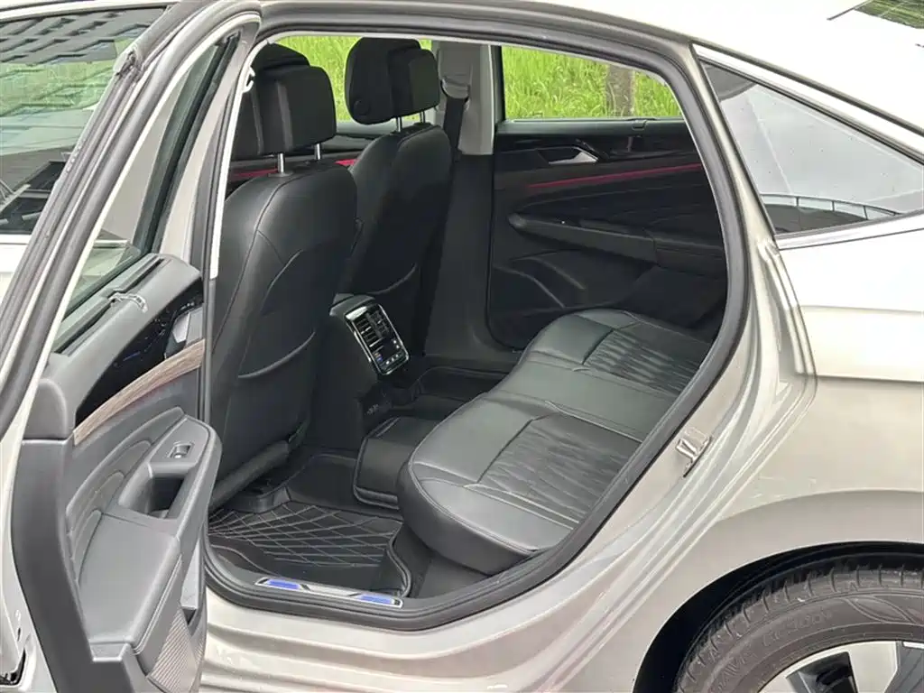 Passat New Energy 2020 430PHEV Hybrid Luxury Edition National VI купить на сайте DeffCars