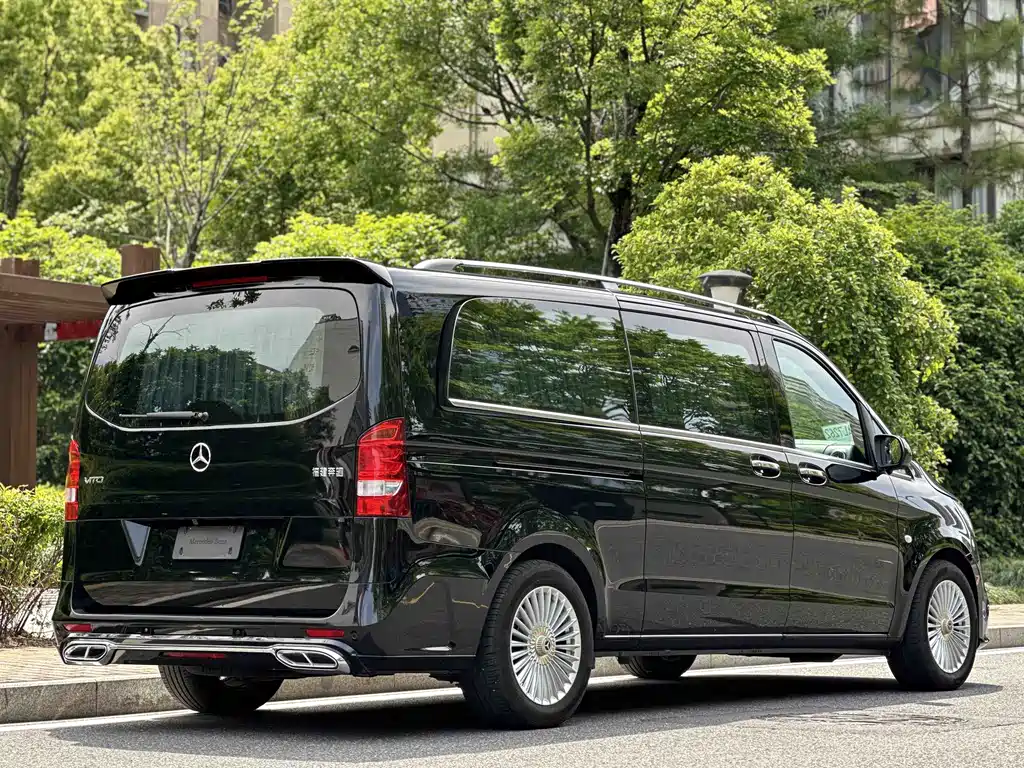 Vito 2023 2.0T Business Edition 7 seats купить на сайте DeffCars