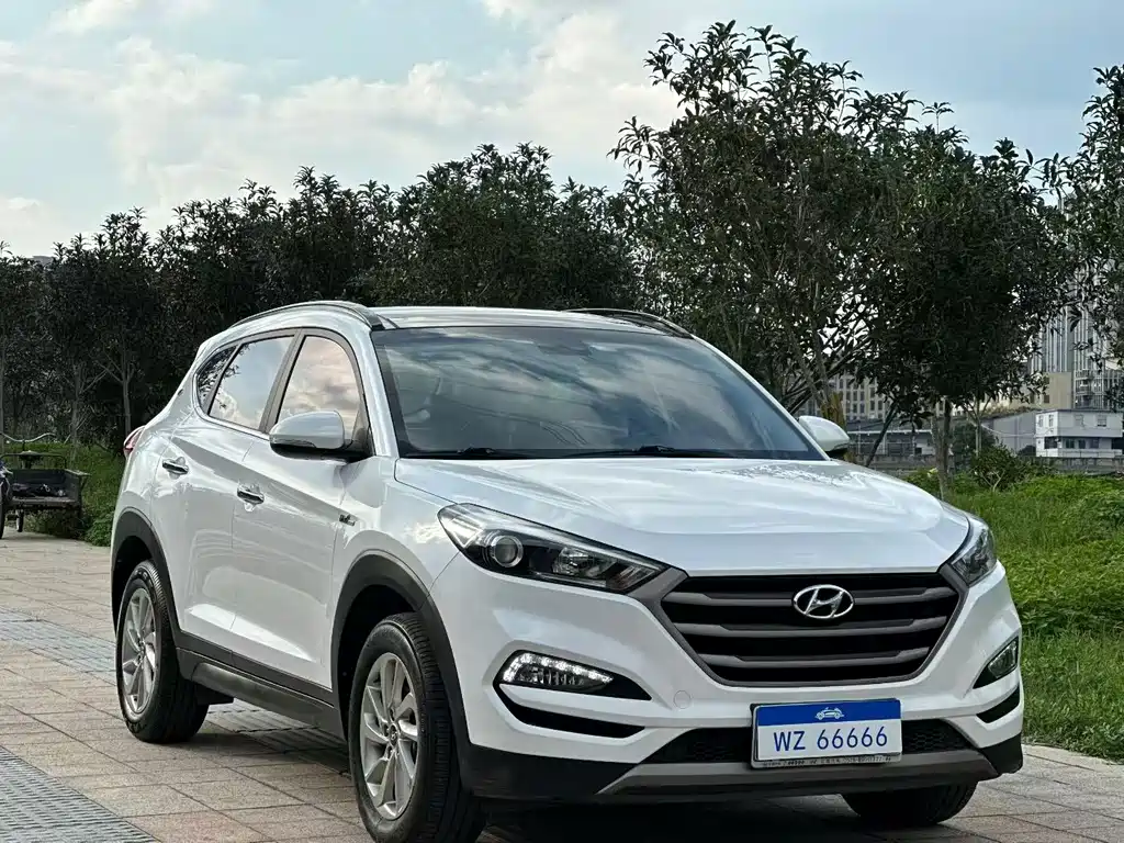 Tucson 2018 1.6T Dual Clutch 2WD 15th Anniversary Special Edition купить на сайте DeffCars