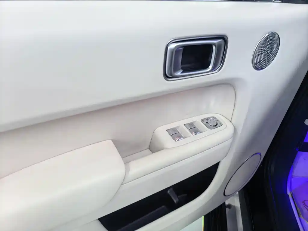 Ideal L8 2023 Pro купить на сайте DeffCars