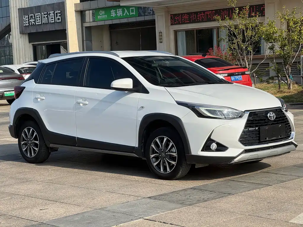 YARiS L Zhixuan 2022 1.5L CVT luxury PLUS version купить на сайте DeffCars