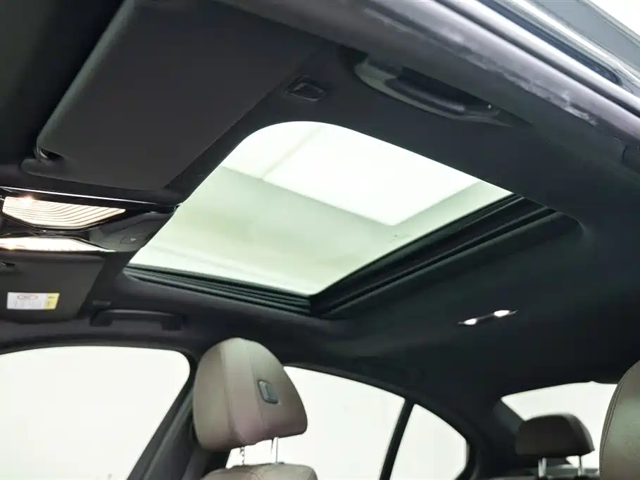 BMW 3 Series 2023 330i M Sports Night Package купить на сайте DeffCars
