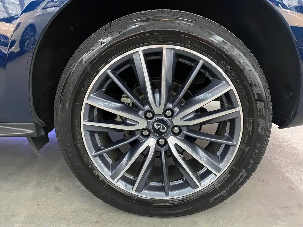 Infiniti QX60 imported 2020 2.5 S/C Hybrid two-wheel drive excellent version купить на сайте DeffCars